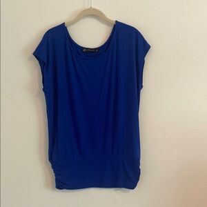 New York & Company Blue Short Sleeve Tee